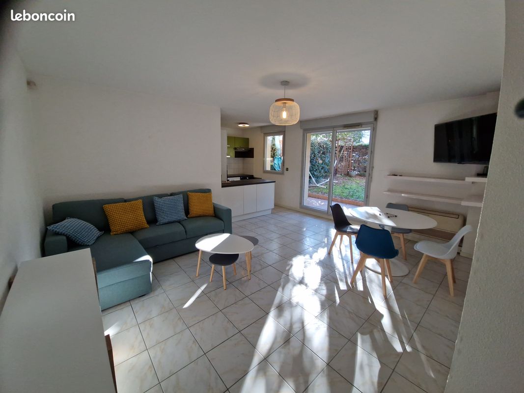Parking 55 m² · à Toulouse · 55 m² · 890 €/mois