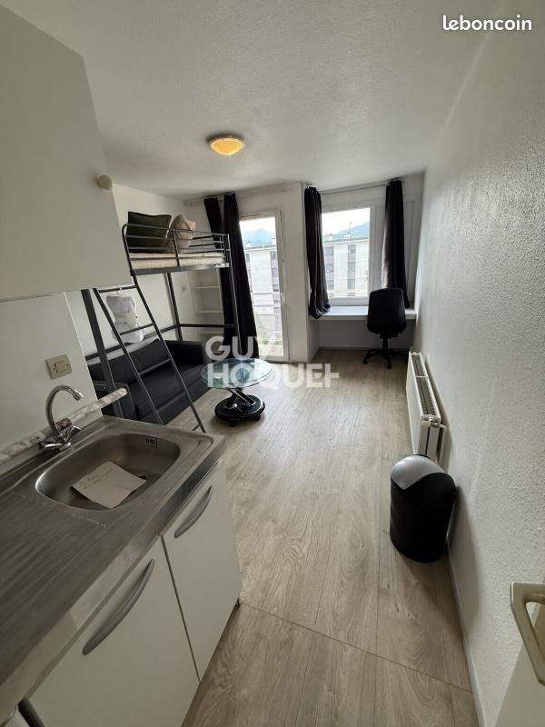 Appartement 1 pièce 18 m² · à Grenoble · 18 m² · 425 €