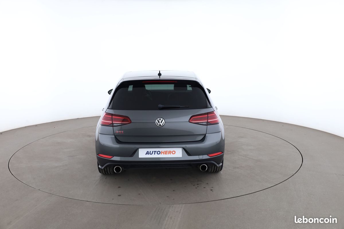 Volkswagen Golf VII 2.0 TSI BlueMotion Tech GTI Performance DSG7 5P 245 ch (image 12)