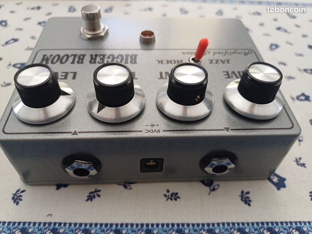 Pédale Overdrive Guitare - Préampli Wide Harmonic Smooth Compression Avec Boost 30dB Et Égaliseur