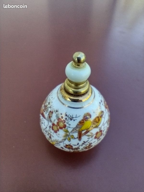 Flacon de parfum en céramique. Vintage (image 1)