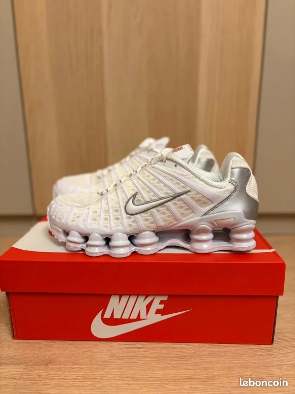 Chaussure Nike Shox TL blanc (image 1)