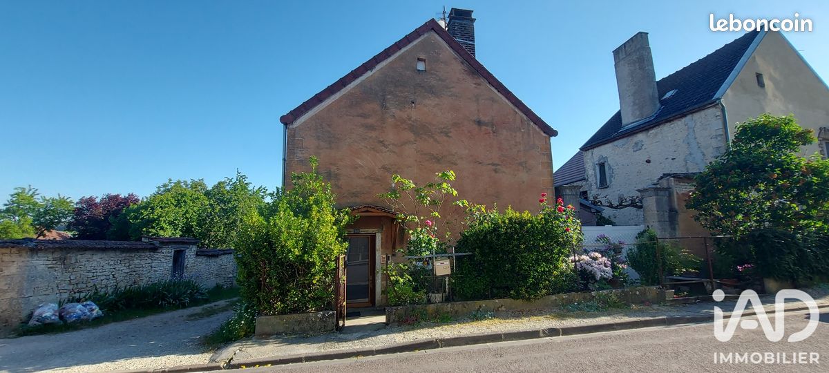 Maison 5 pièces 96 m² · à Landreville · 96 m² · 55 000 €