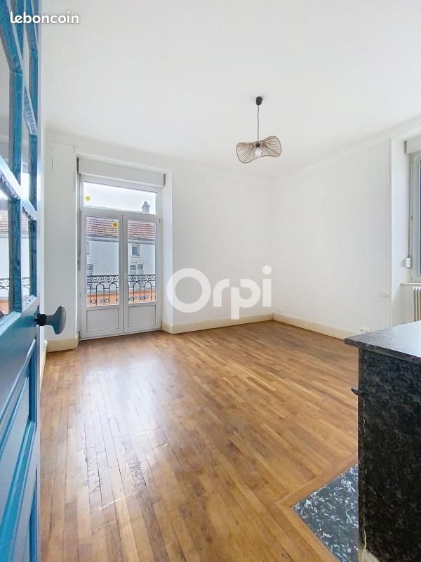 Appartement 4 pièces 123 m² · à Neufchâteau · 123 m² · 720 €/mois