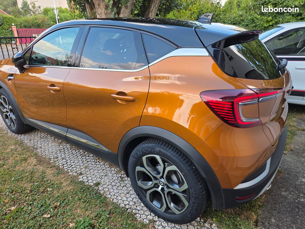 Renault captur 1.3L Tce 140ch Intens EDC (image 2)