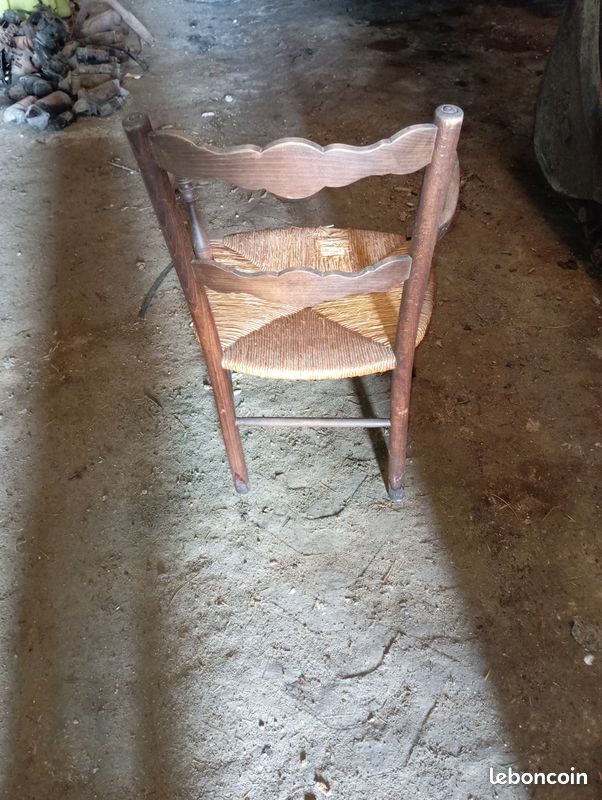 Fauteuil bois (image 1)