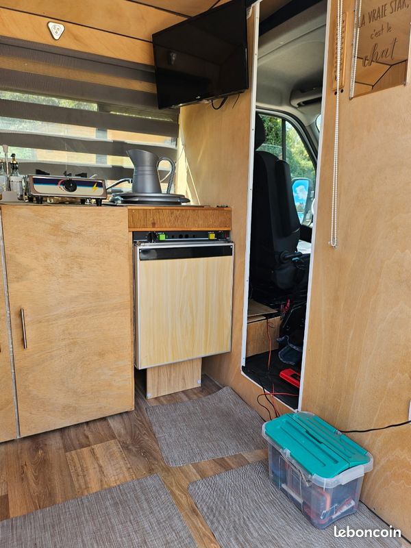 Renault Master aménagé (image 4)