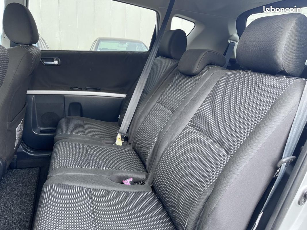 TOYOTA COROLLA VERSO 7 PLACES 177 D-4D Clean CHAINE DE DISTRIBUTION (image 15)