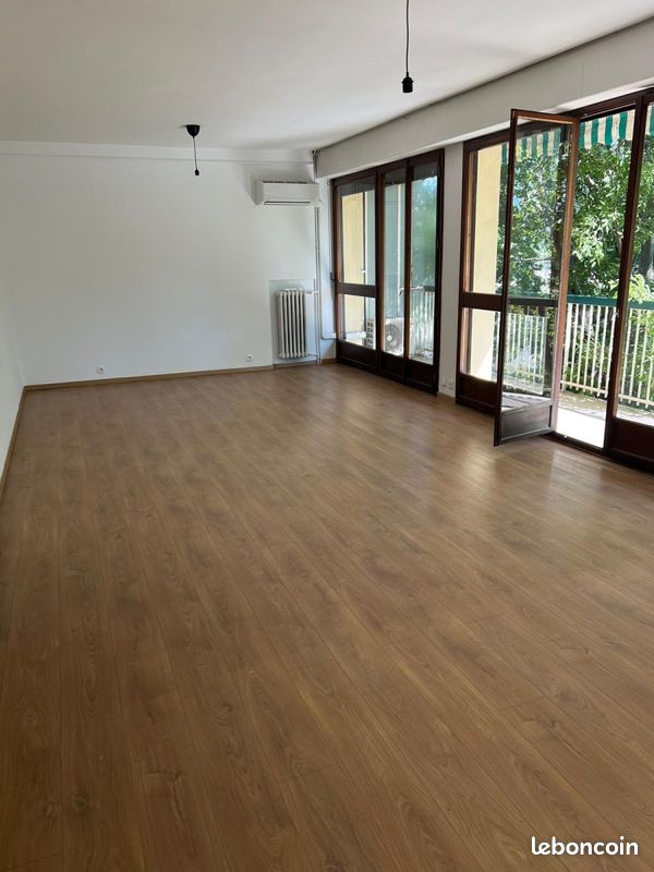 Appartement 4 pièces 99 m² · à Marseille · 99 m² · 1 465 €/mois