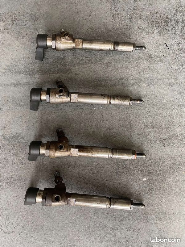 Injecteur 1.5 DCI 106 cv (image 2)