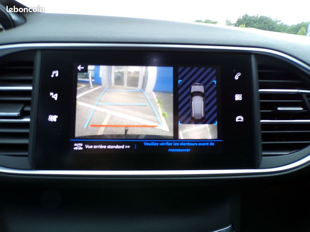 Peugeot 308 SW 1.5 BLUEHDI 130CH S&S ALLURE (image 9)