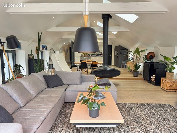 Propriété 5 pièces 233 m²