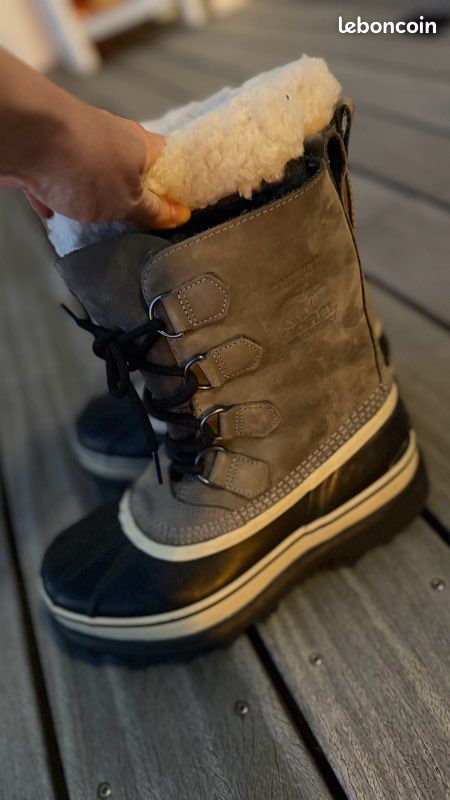 Bottes Sorel caribou 40 excellent état (image 2)
