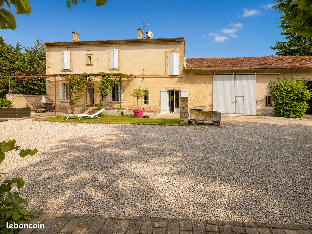 Maison 8 pièces 219 m² · à Avignon · 219 m² · 467 000 €