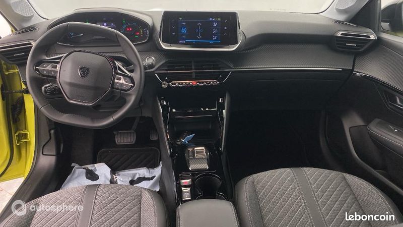 Peugeot 208 e-208 136ch E-Style (image 11)