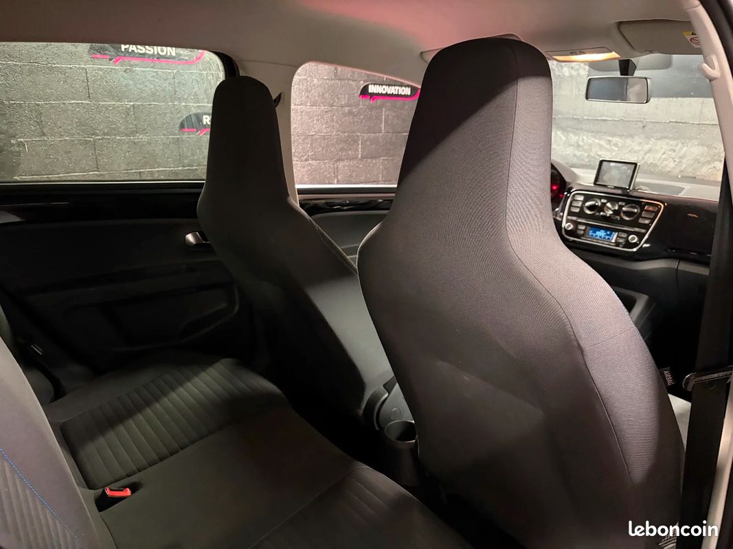 VOLKSWAGEN UP Up 1.0 75 BlueMotion Technology Up Série Cup 6080 (image 15)