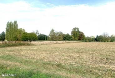 Terrain à bâtir de 900 m² à MURET (31) · 149 000 €