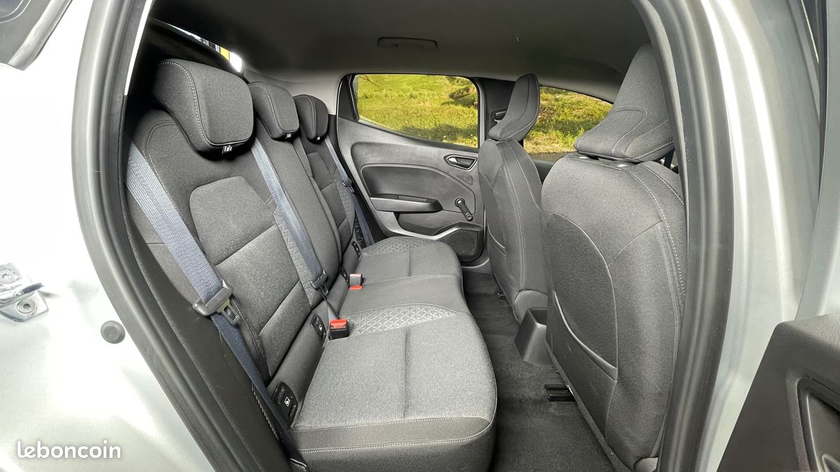 RENAULT CLIO V E-TECH 140ch BUSINESS BVA (image 4)