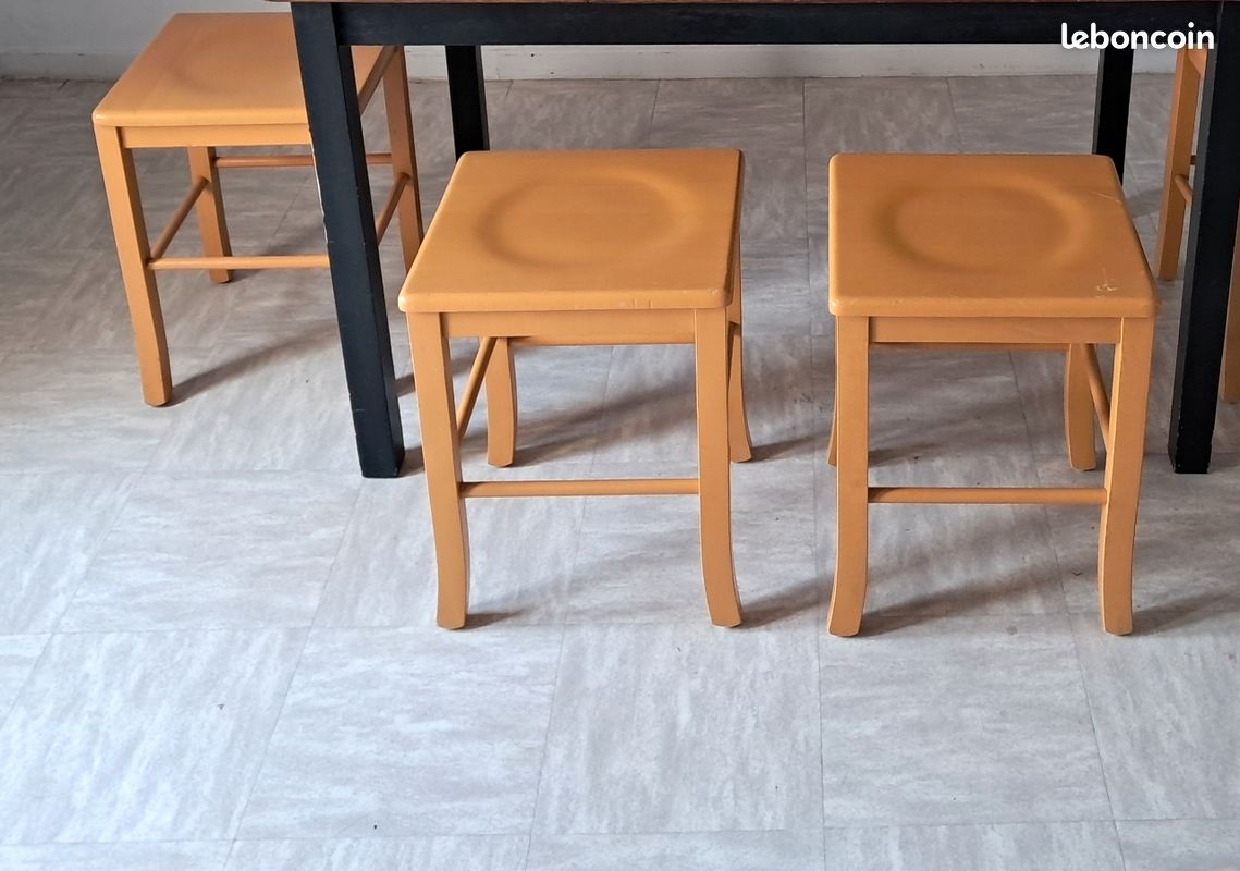 Tabourets en pin véritable (image 1)
