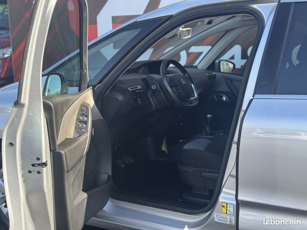 Citroen c4 1.6 hdi 115 attraction 2014 (image 13)