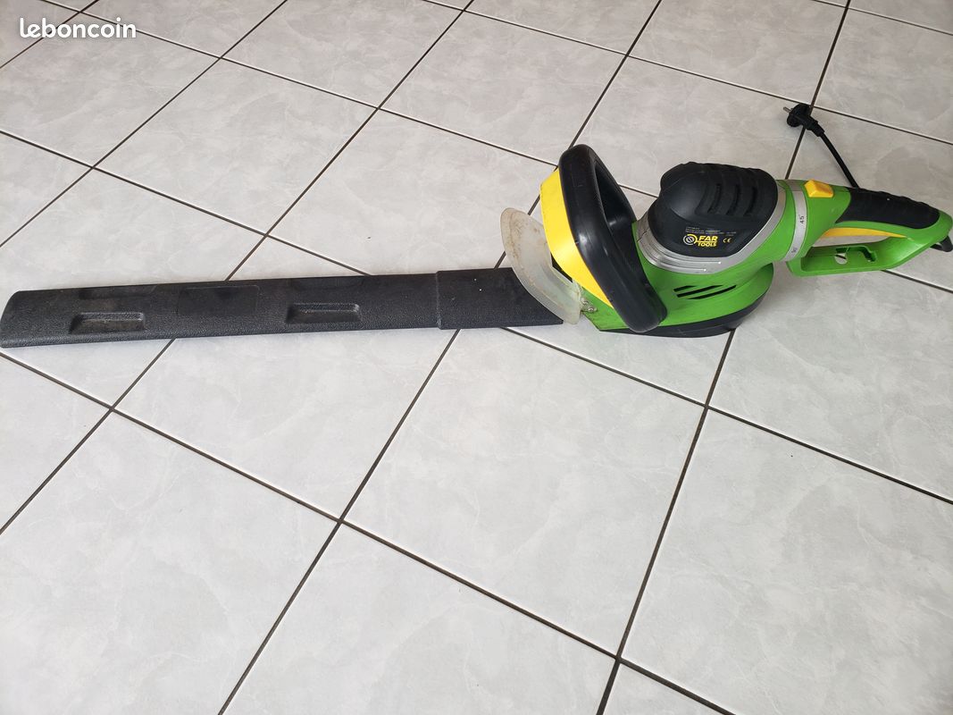 Taille haie electrique (image 1)