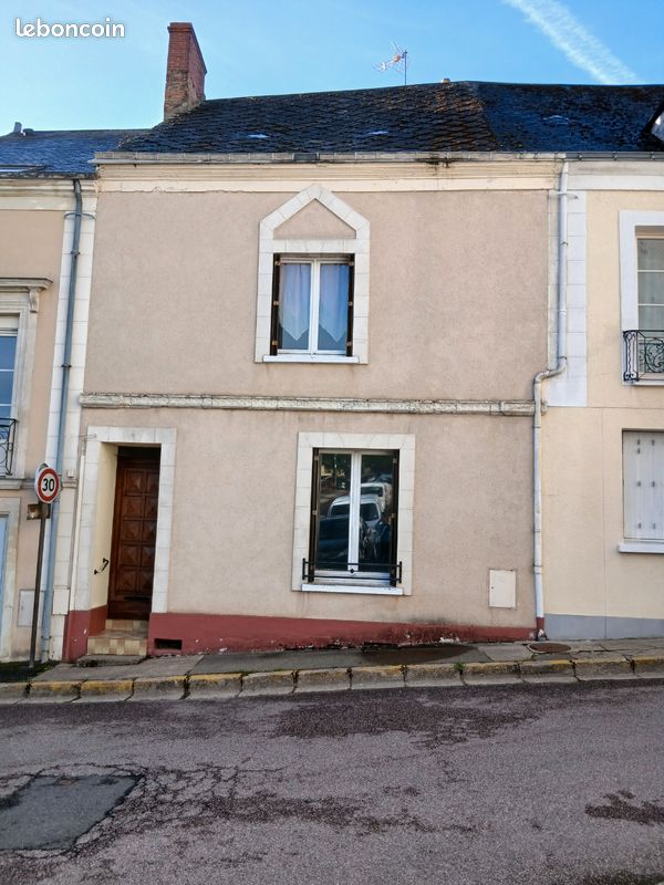 Maison 3 pièces 80 m² · à Sillé-le-Guillaume · 80 m² · 55 000 €