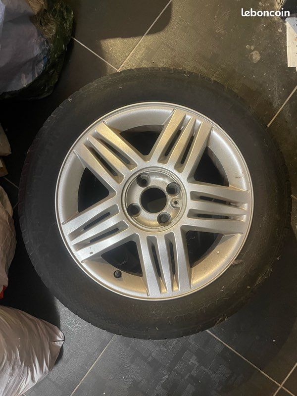 Jante Renault Mégane 2 en 16 pouces (image 1)