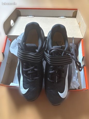 Chaussures d'haltérophilie Nike Savaleos pointure 40,5 d'occasion