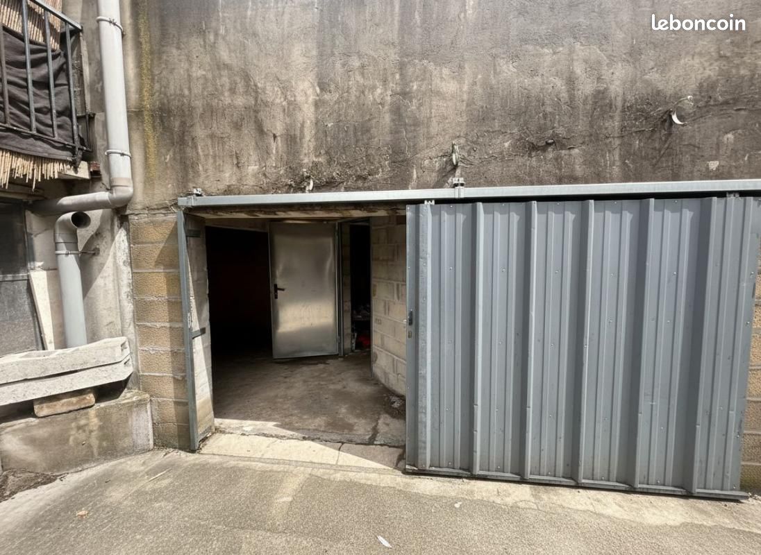 Parking Dax · 50 000 €
