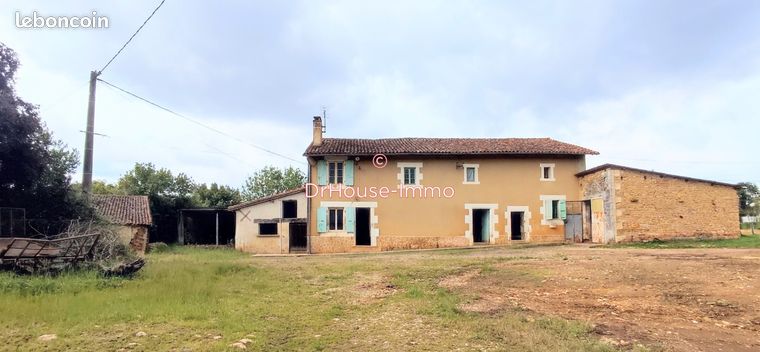 Maison 9 pièces 327 m²