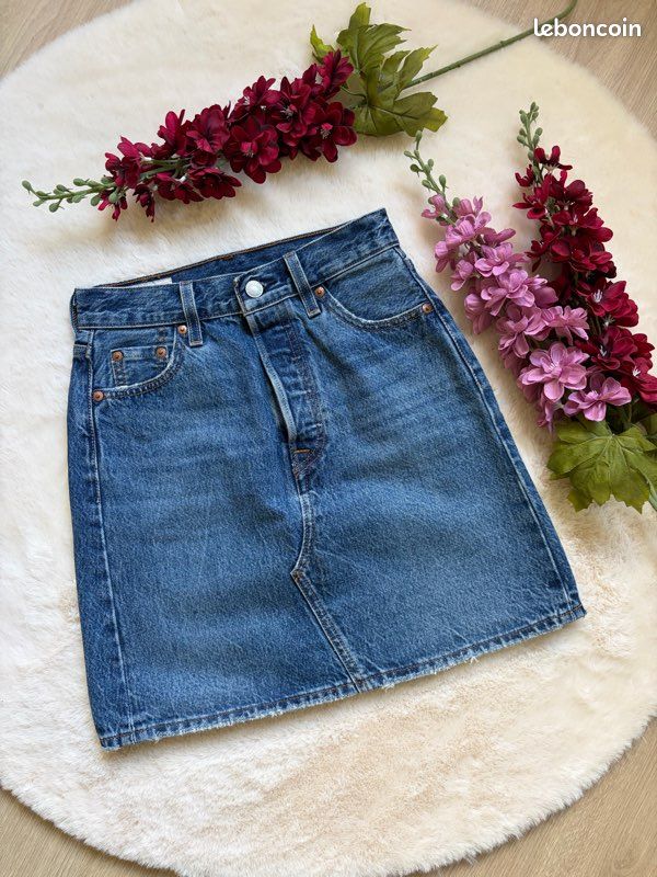 Jolie jupe Levi’s neuve T.34 (image 3)