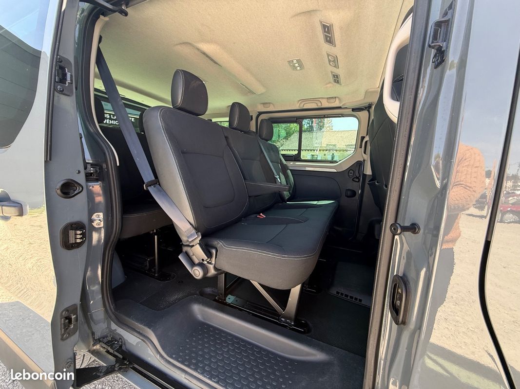 RENAULT TRAFIC III Combi Phase 3 L1 2.0 dCi 16V EDC6 SS Intens 9 Places (image 12)