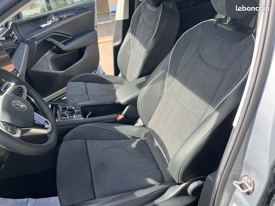 VOLKSWAGEN Tiguan 1.5 eTSI 150ch DSG7 Elegance (image 16)