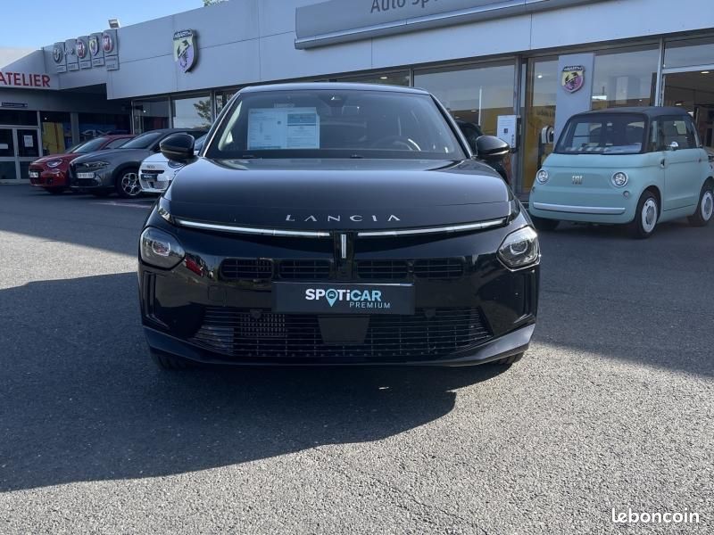Lancia Ypsilon 1.2 Ibrida 100ch LX eDCT6 (image 1)