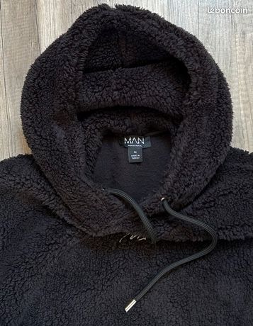 Images de Pull Noir Homme Dos - Téléchargement gratuit sur eepik Images de Pull Noir Homme Dos - Téléchargement gratuit sur eepik