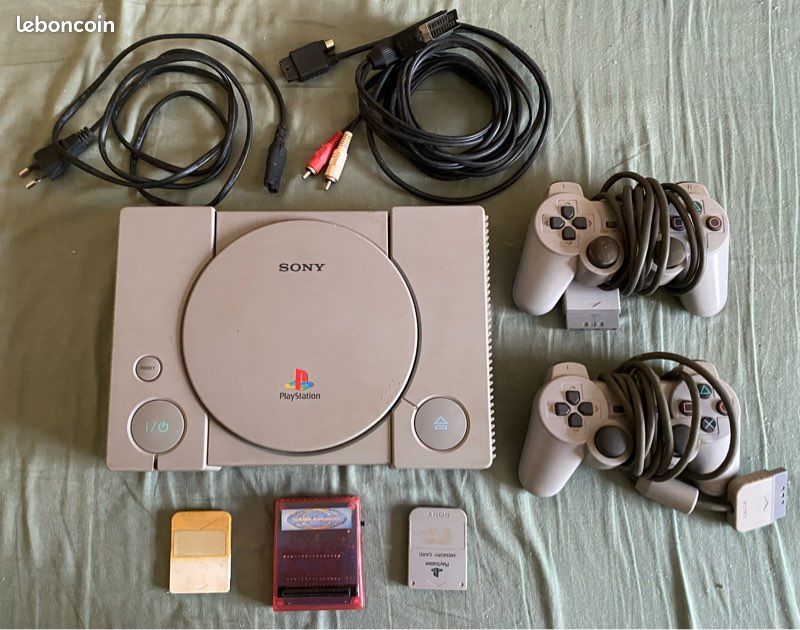 Carte Mémoire Sony PlayStation 1 SCPH-1020 - 15 Blocs, Avec Boîte D'origine - Occasion Fonctionnelle