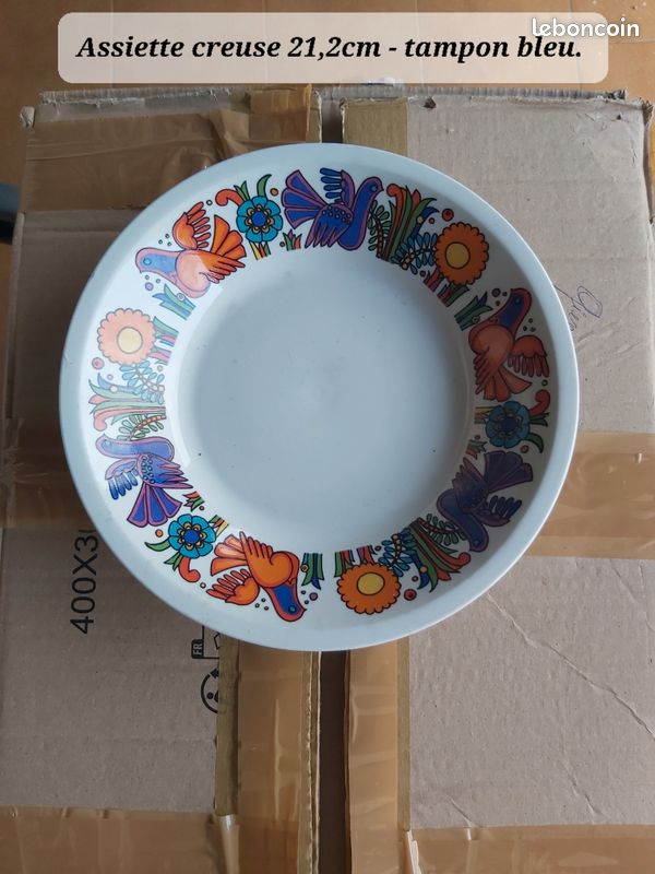 Assiette creuse de chez Villeroy et Boch au décor emblématique Acapulco. État neuf (image 1)