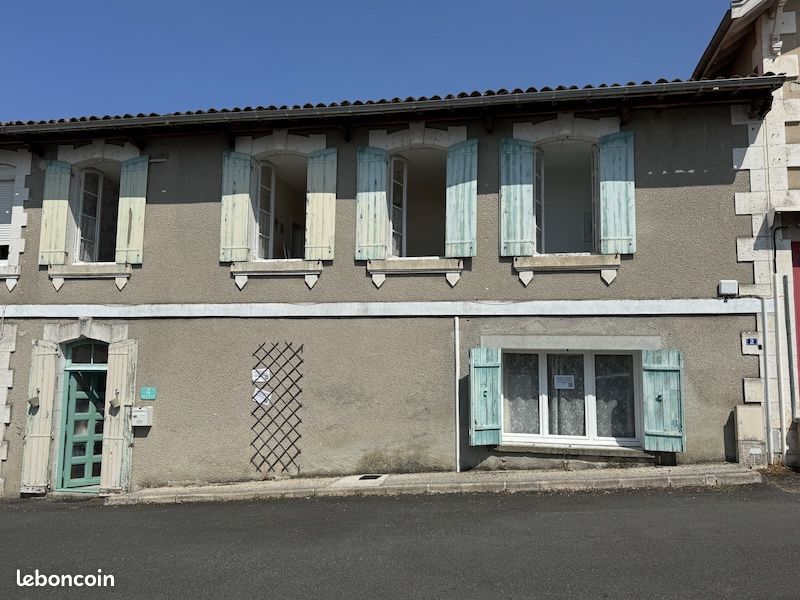 Maison 6 pièces 79 m² · à Saint-Séverin · 79 m² · 89 250 €