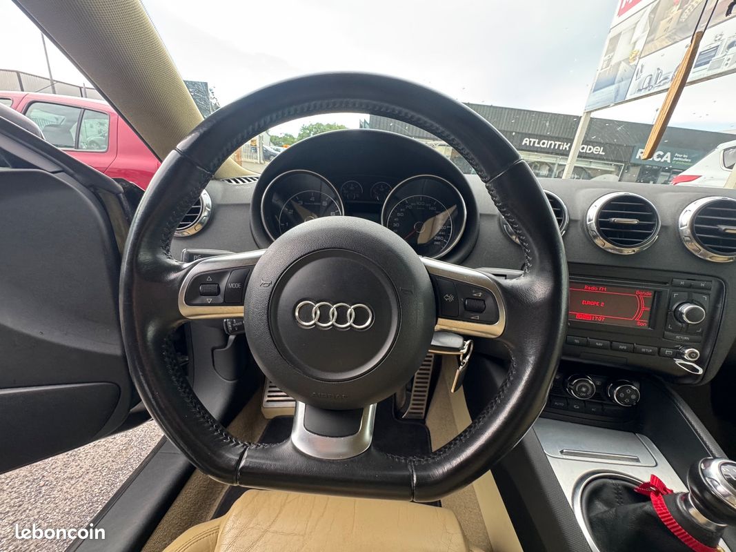 AUDI TT 3.2 V6 Quattro (image 17)