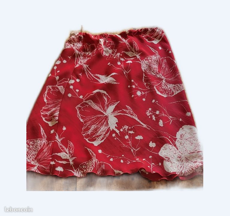 Jupe rouge à fleurs doublée (image 1)