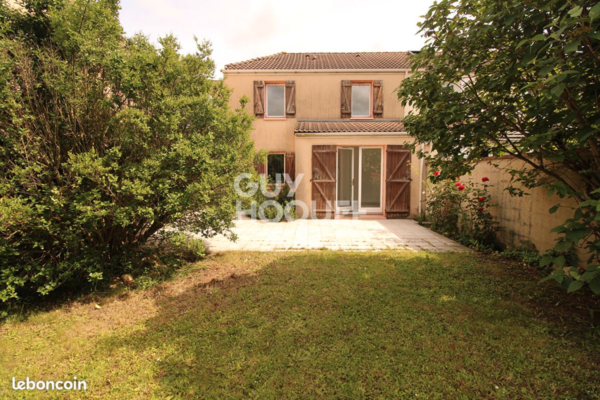 Maison 5 pièces 80 m² · à Brie-Comte-Robert · 80 m² · 274 500 €