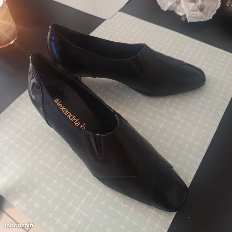 Escarpins ALEX En Cuir Gris Foncé Et Verni - Taille 36 (US 5), état Comme Neuf, Talons élégants