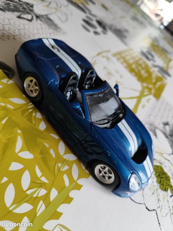 Burago Shelby série 1 1999 1/24 (image 1)
