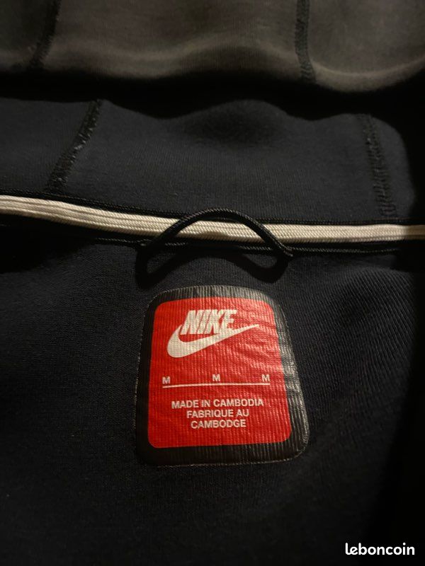 Nike Tech noir (image 2)