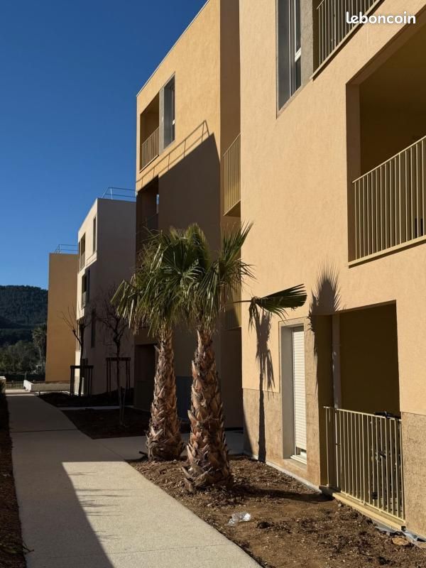 Appartement 5 pièces 111 m² · à Hyères · 111 m² · 1 391 €/mois