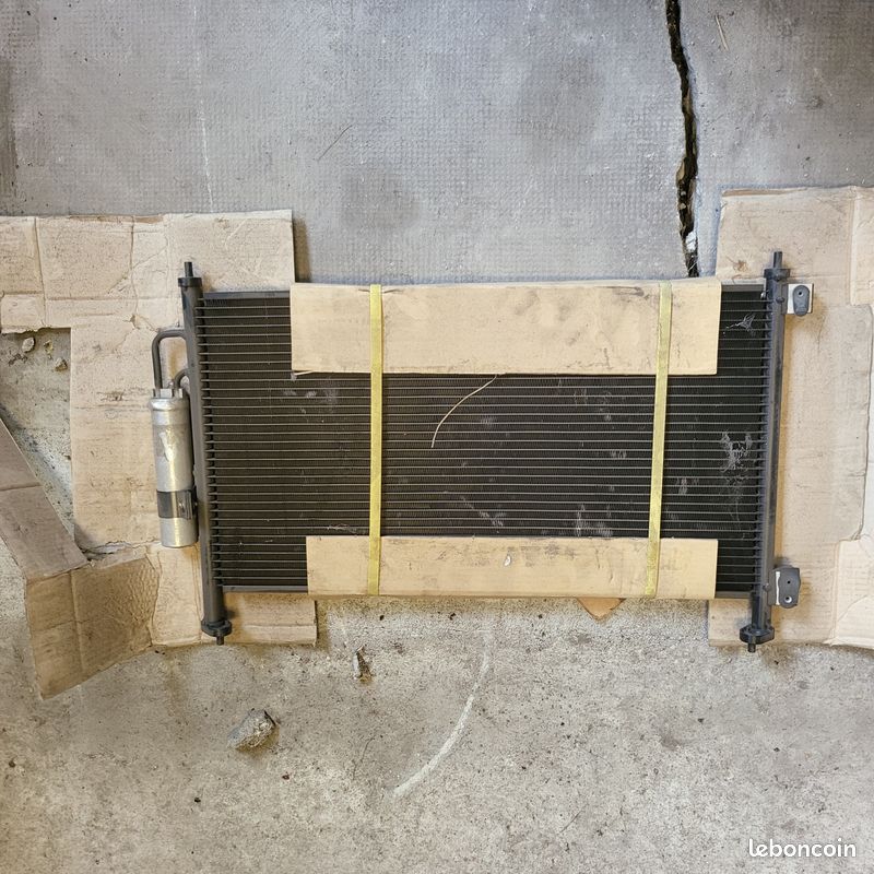 CONDENSEUR CLIMATISATION NEUF BEHR REF 8FC351303641 HONDA CIVIC 2005 a 2012 (image 1)