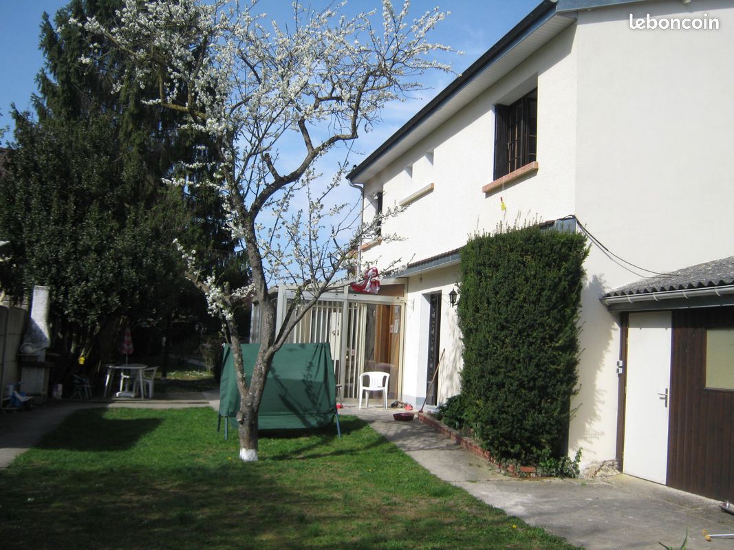 Maison 6 pièces 140 m² · à Magenta · 140 m² · 305 000 €