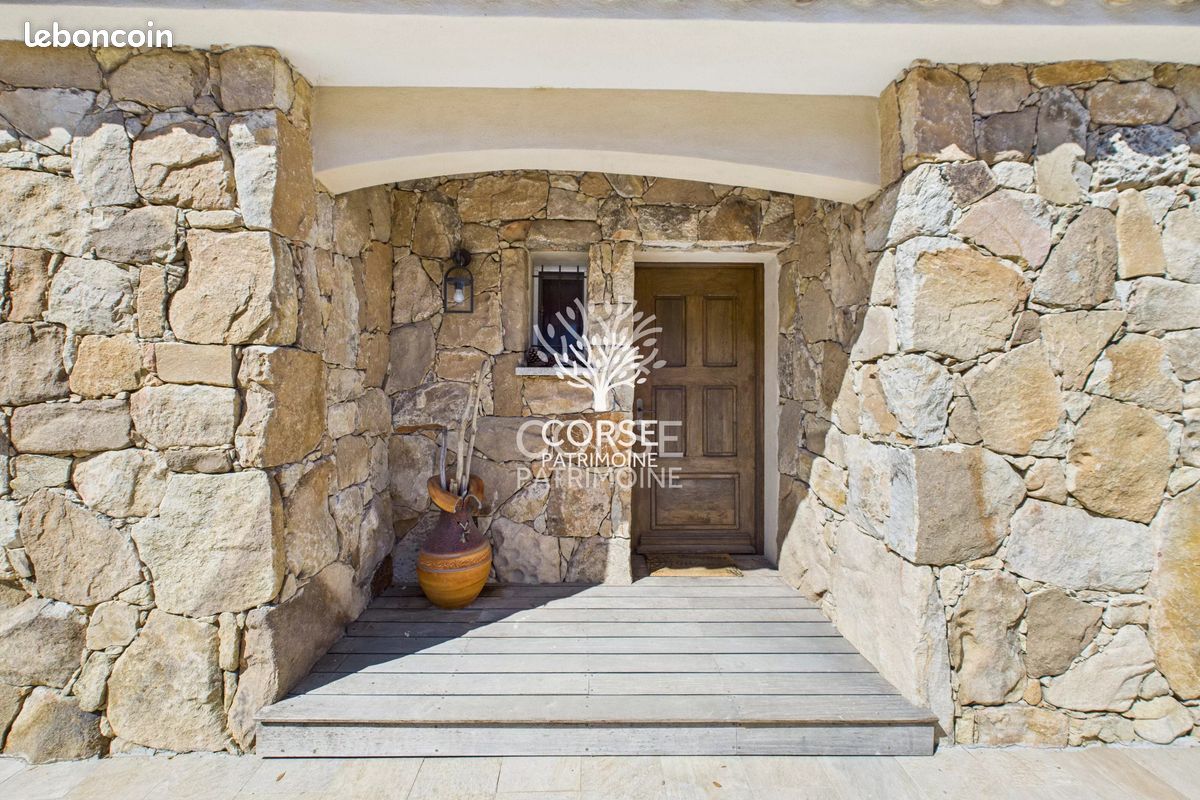 Maison 8 pièces 220 m² · à Porto-Vecchio · 220 m² · 1 470 000 €