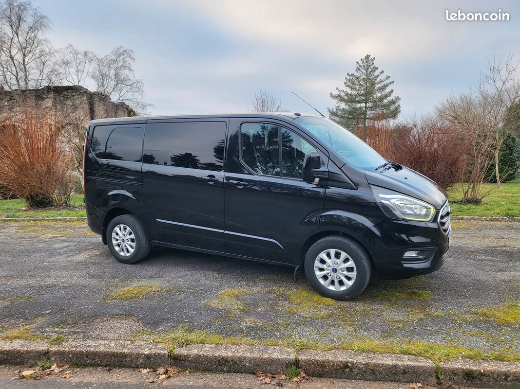 Ford TRANSIT CUSTOM 2L TDCI 170 CV LIMITED BLACK EDITION - 6 Places - HORS TAXE - 1 ère Main (image 6)