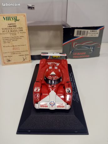 Toyota Land Cruiser Long 1999 Rouge - Modèle Réduit Vitesse échelle 1:43, Occasion - Idéal Pour Collectionneurs